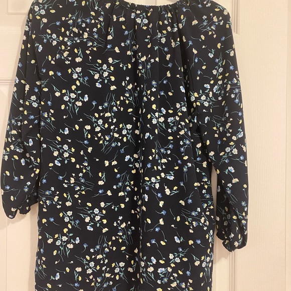 Flower blouse - Picture 3 of 7